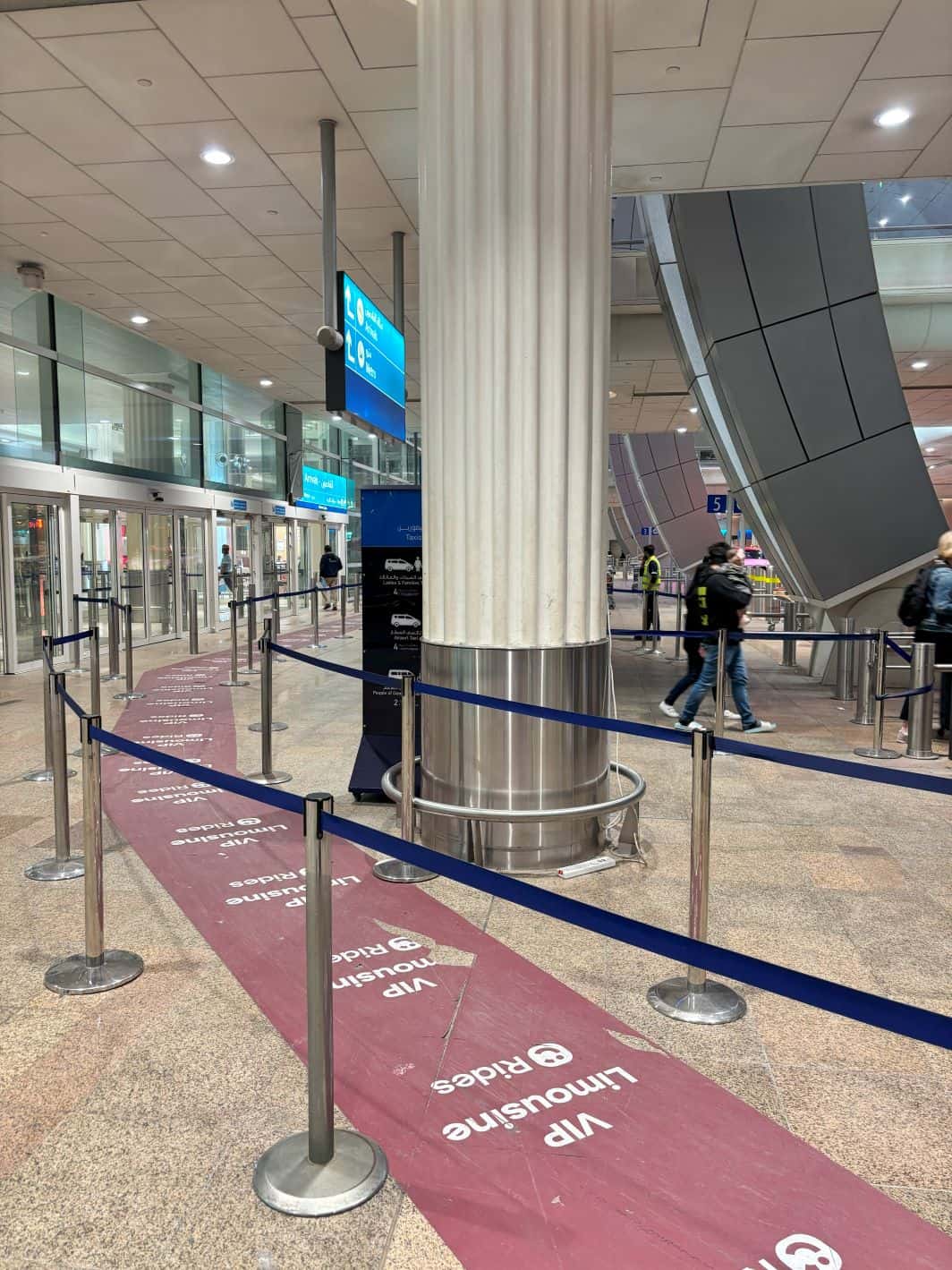 Easy signs for transportation at the airport. 