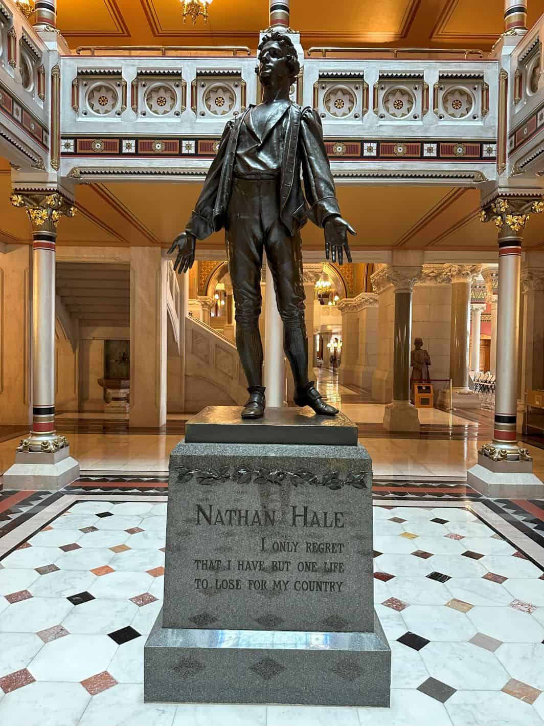 Nathan Hale Statue