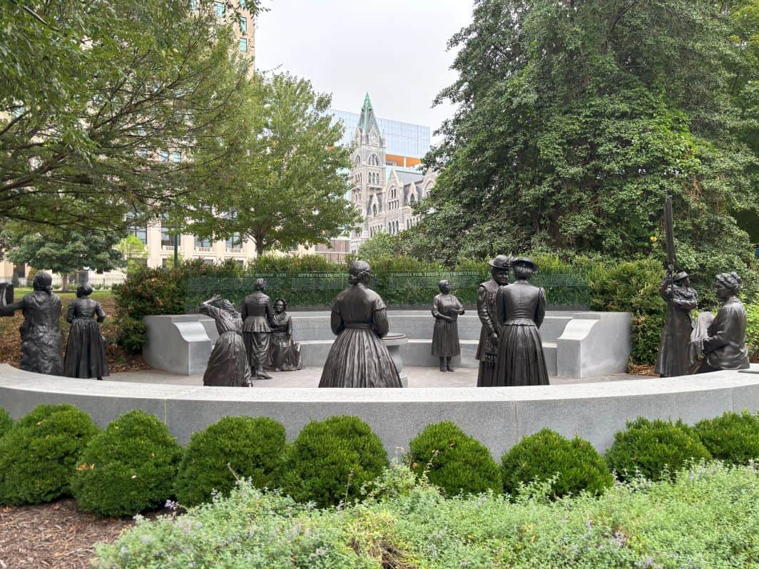 Virginia Women's Monument