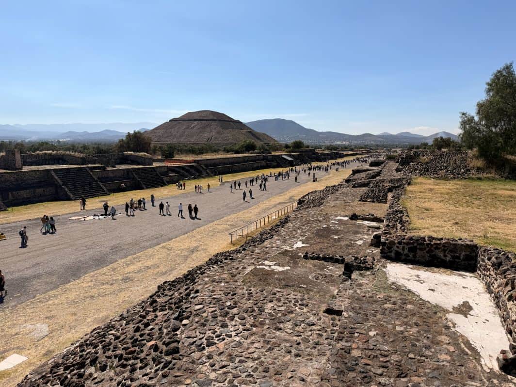 Pyramid of the Sun in the distance