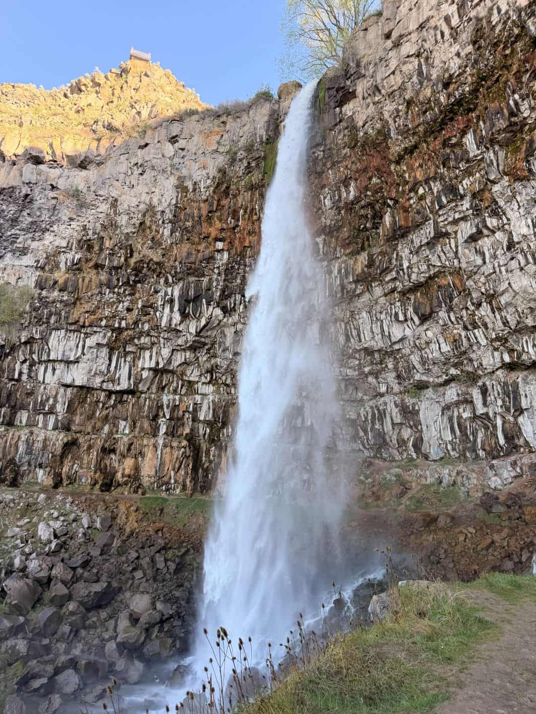 Coulee Falls